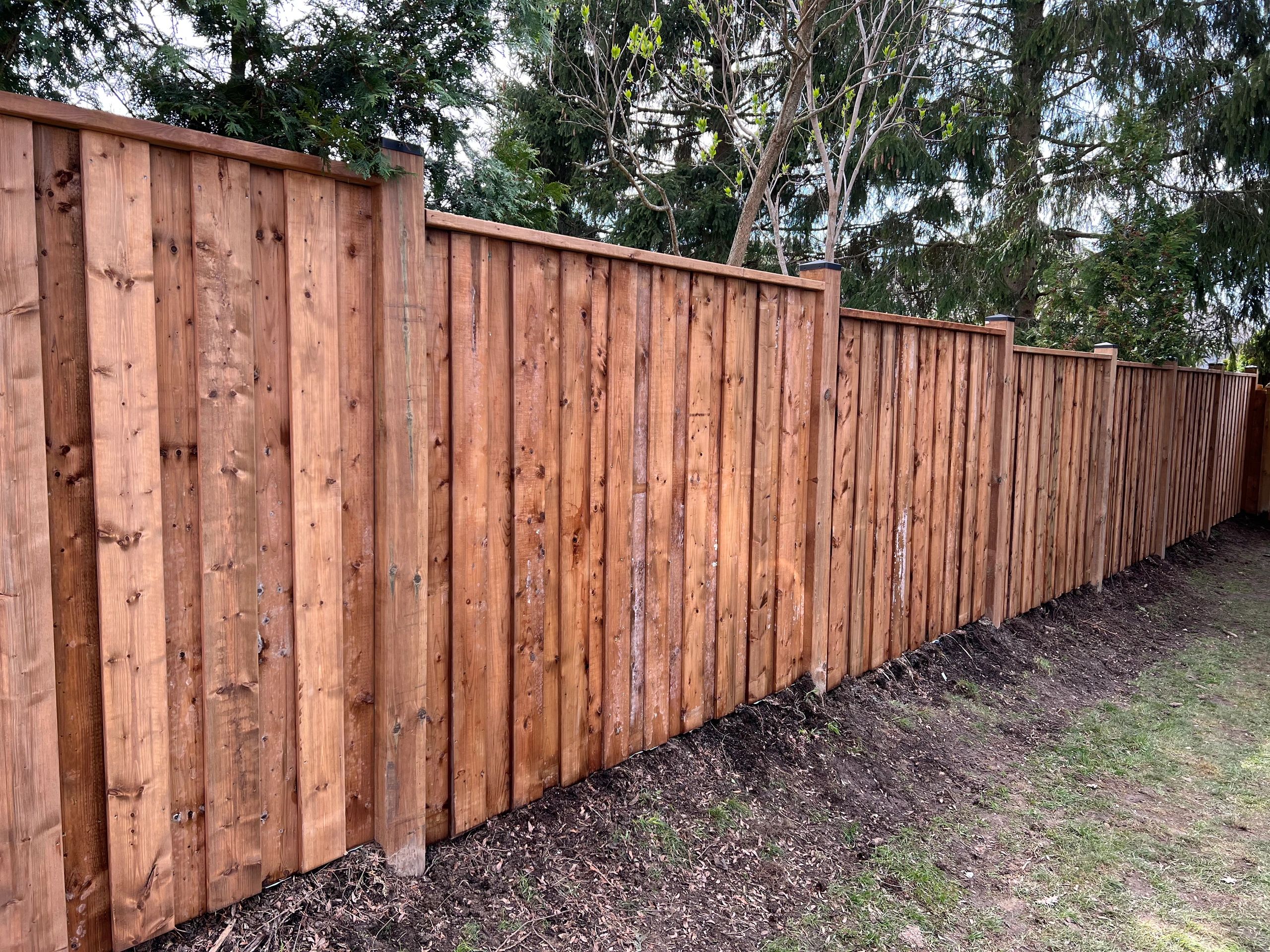 7ft full privacy fence with overlap board construction