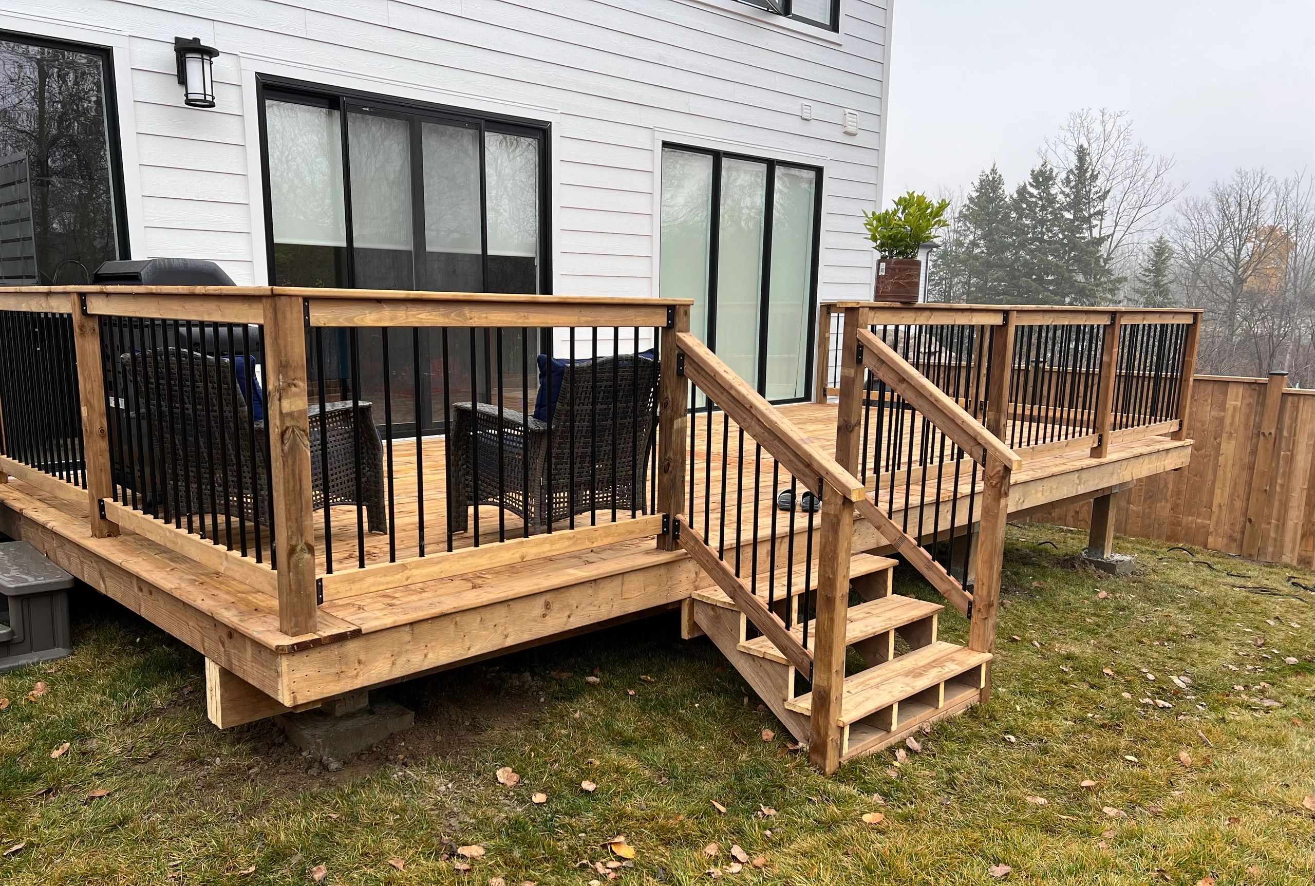 12x28ft pressure treated deck with black aluminum balusters, London Ontario
