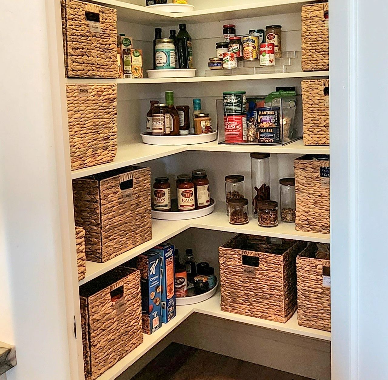 Your Guide To An Organized Pantry