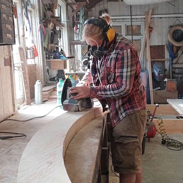 Making wooden beams 