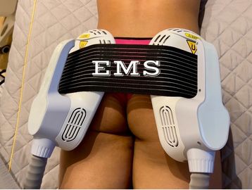 EMS Electro Muscle Stimulus 