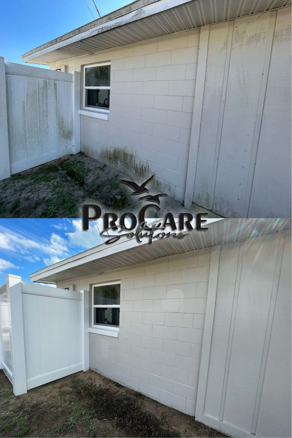 Soft washing in Riviera Bella, safely cleaning luxury homes without surface damage.