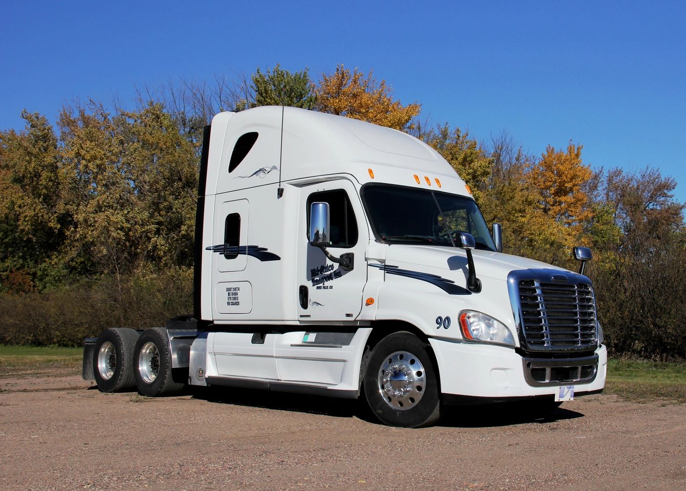 Sioux Falls Trucking Company Regional and Long Haul Trucking Services White Truck Cab