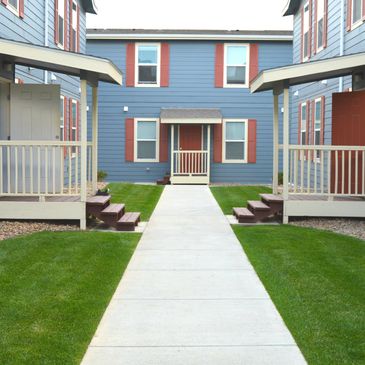 Hillside at Hunters Run Apartments in Watford City ND