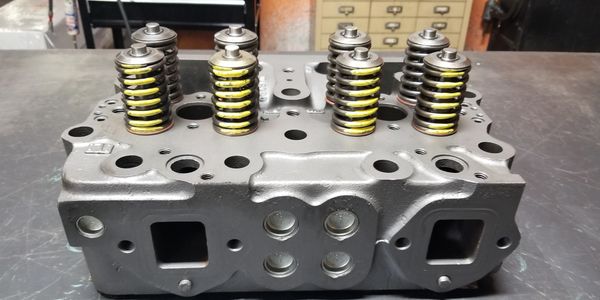 Cummins N14 Diesel Engine Cylinder Head