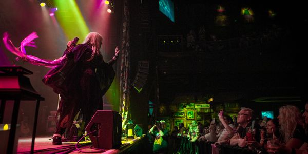 Brooke Alyson of Nightbird Fleetwood Mac and Stevie Nicks Tribute Band at House of Blues 