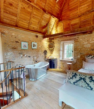 Bathtub in the Garden Cottage of the Château de La Motte-Feuilly