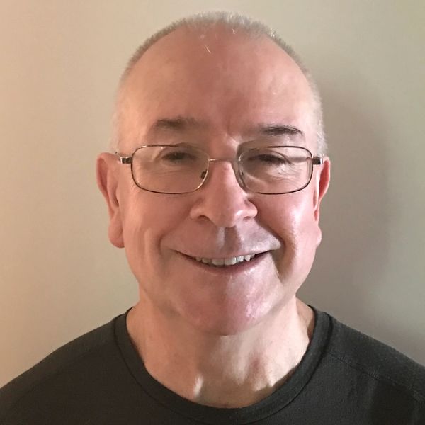 Dentist Dr Kevin Hole 