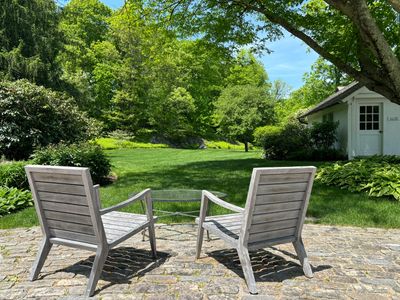 A lush lawn in Weston, CT