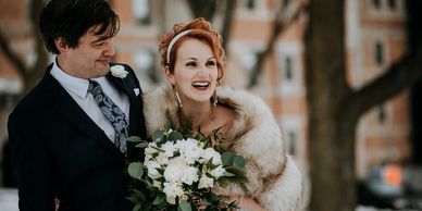 Bride wearing parisian pearl headpiece. 