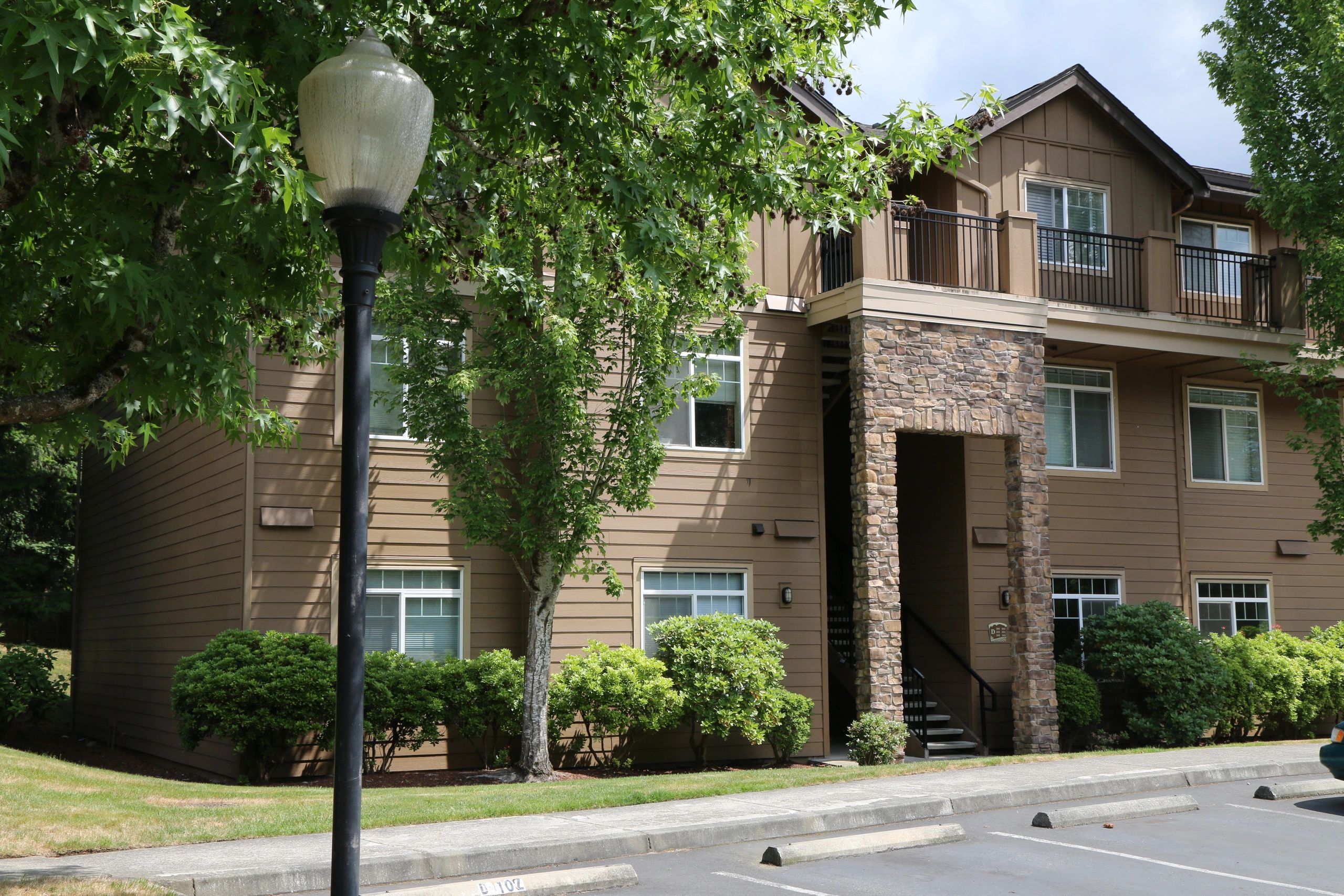 BrookWood Bothell  Condo Rentals