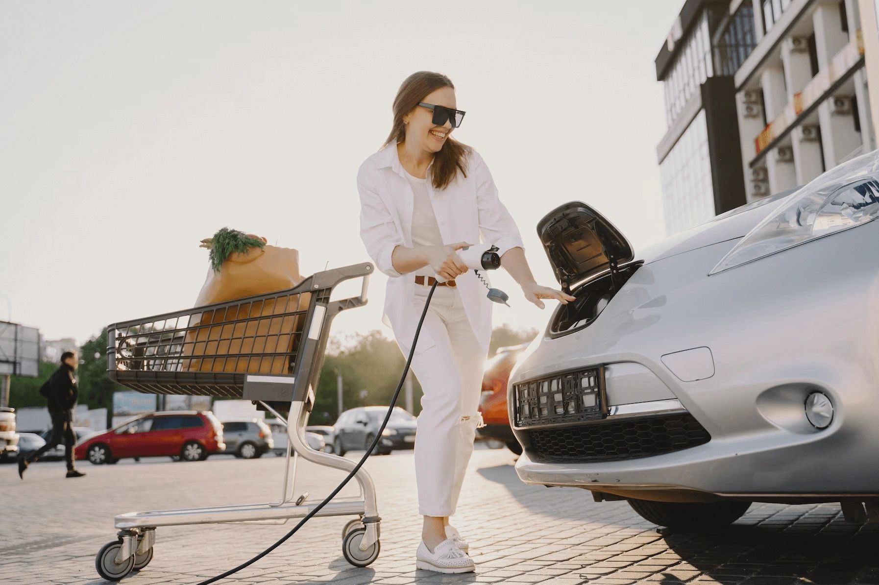 ADZE Charge Elektrikli Araç Şarj İstasyonları: Marketlerde Sürdürülebilir Enerji Dönüşümü