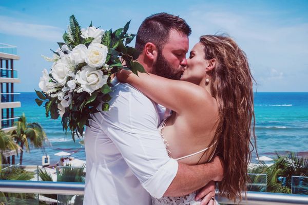 Elopement flowers