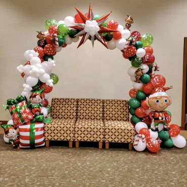 Christmas balloon garland