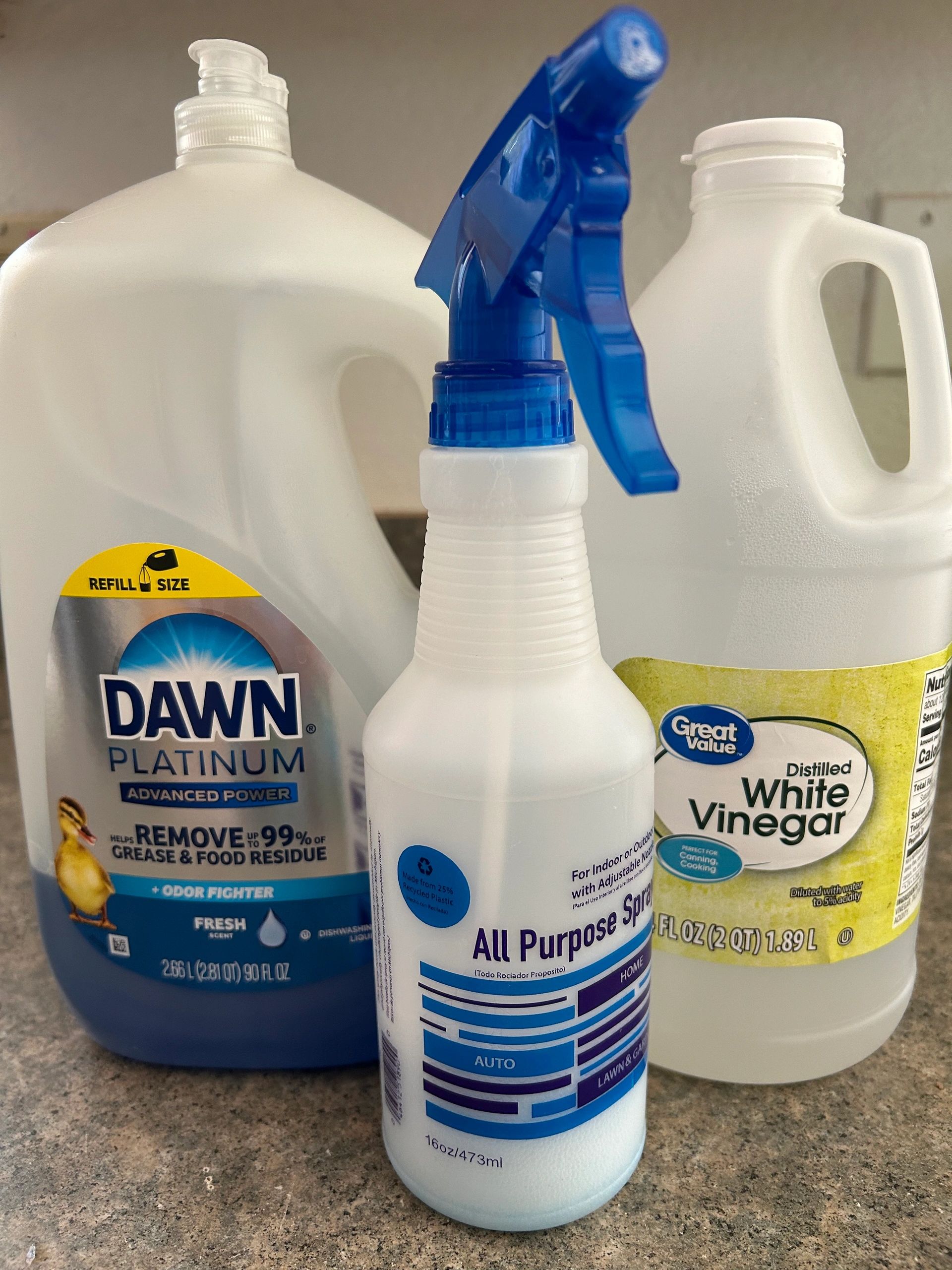 The BEST BATHROOM CLEANER! - Dawn Dish Soap & Vinegar