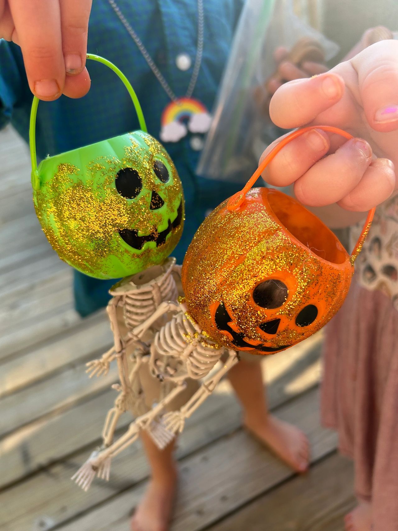 Easy Skeleton Dollar Tree Halloween Craft! 💀🎃✨, image size:1280x1707