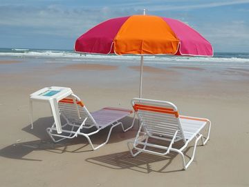 Ormond Beach Rentals
Deluxe Set-up $50/day
Two Lounge Chairs, One Umbrella, & side table 