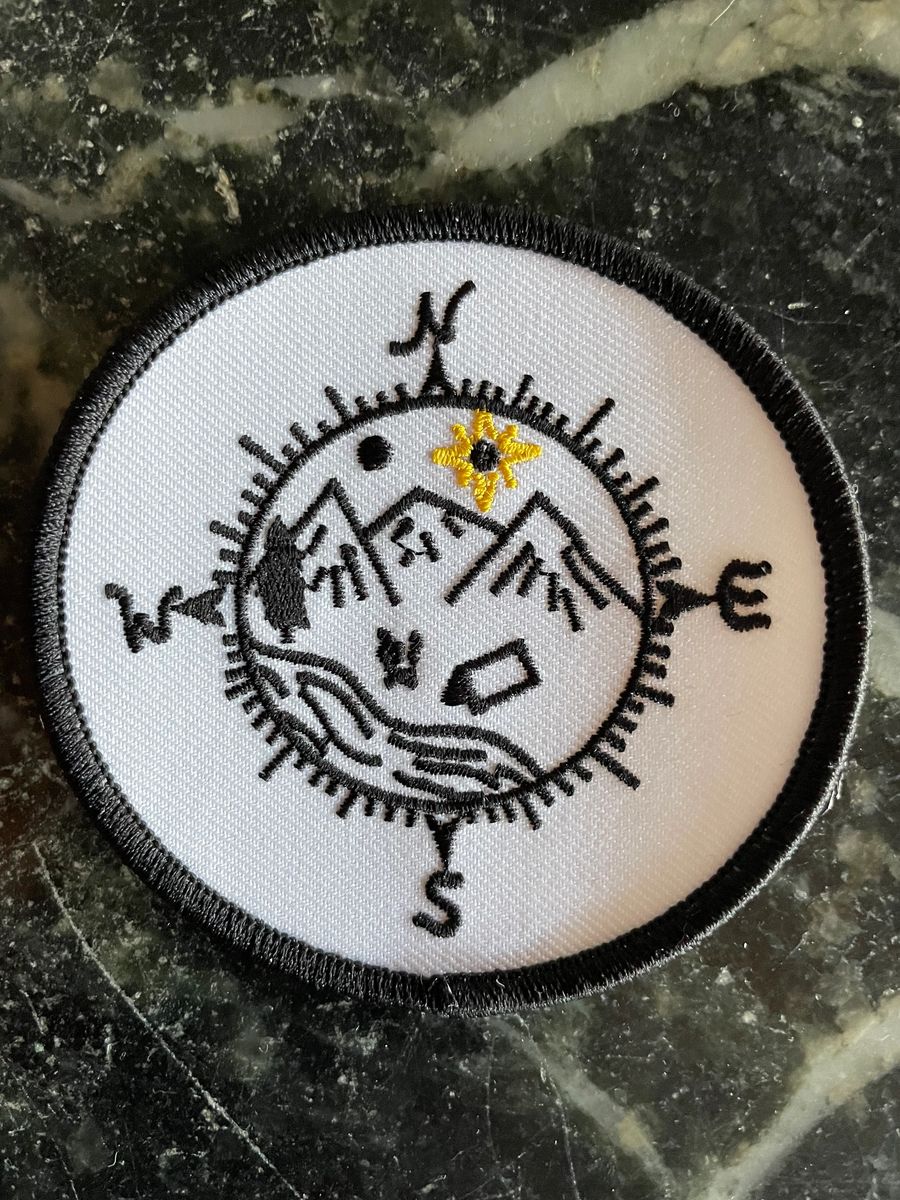 Good Travller Compass Patch - white background