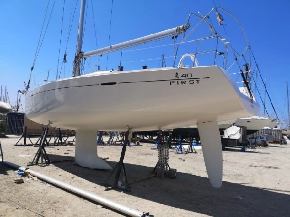 Beneteau First 40