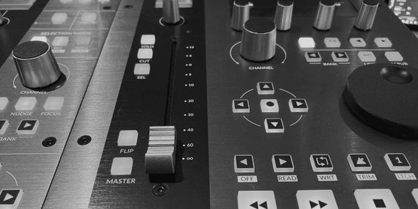 AudioWorks Studio Mixing Console 1