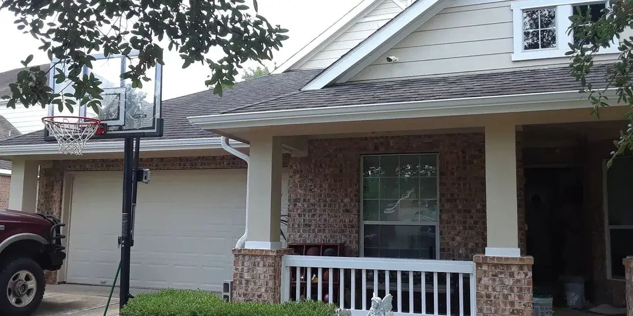 Gutter replacement installation in Sugar Land TX