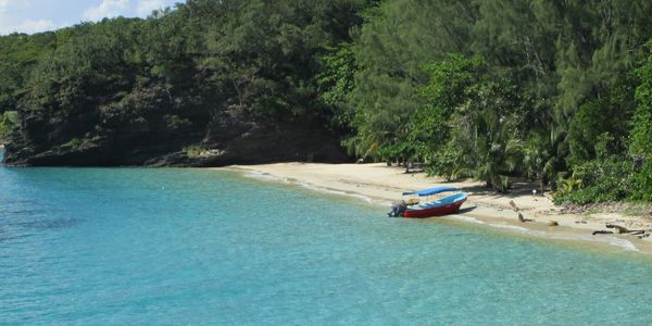 A boat in a beach