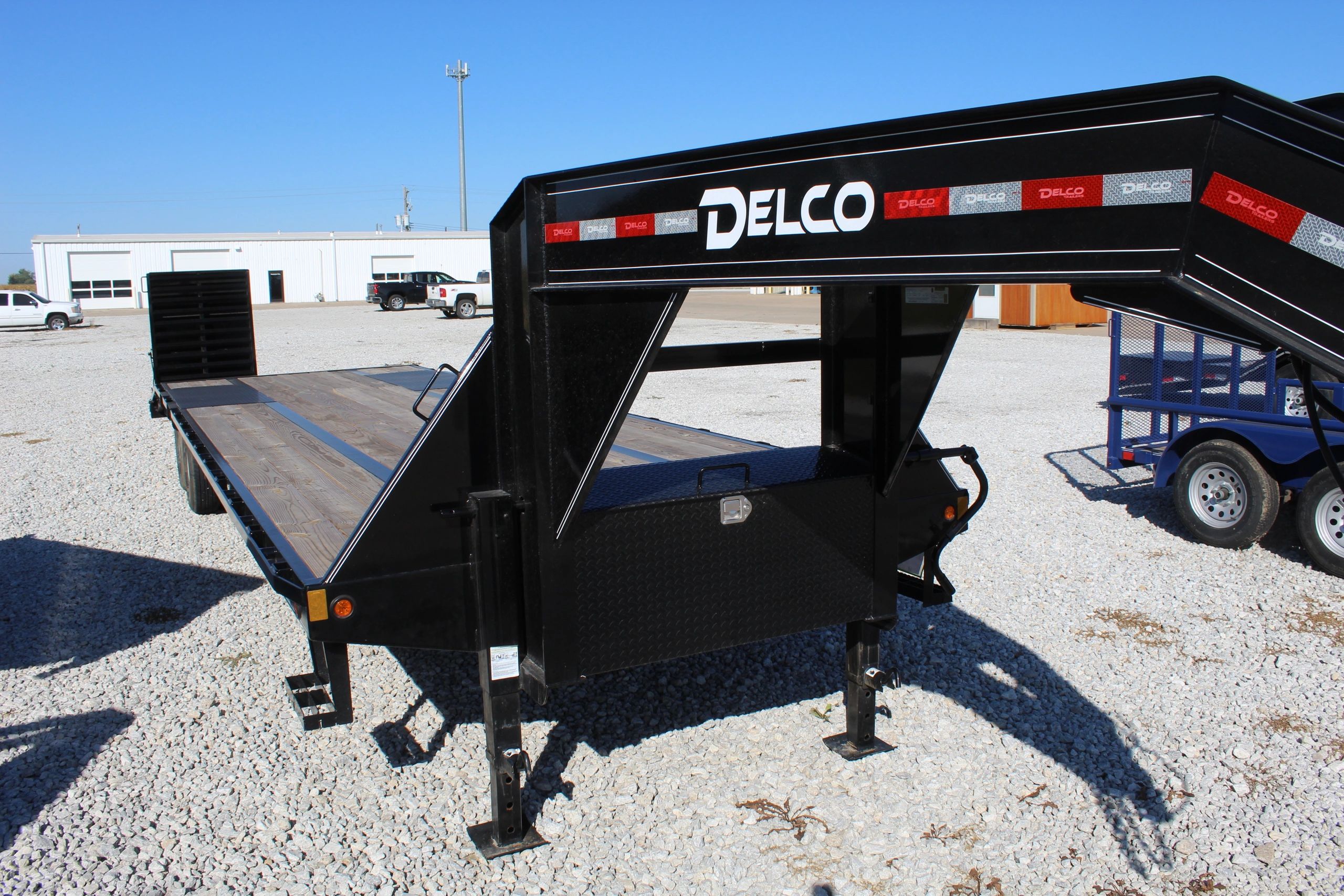 Gooseneck Flatbed Trailer