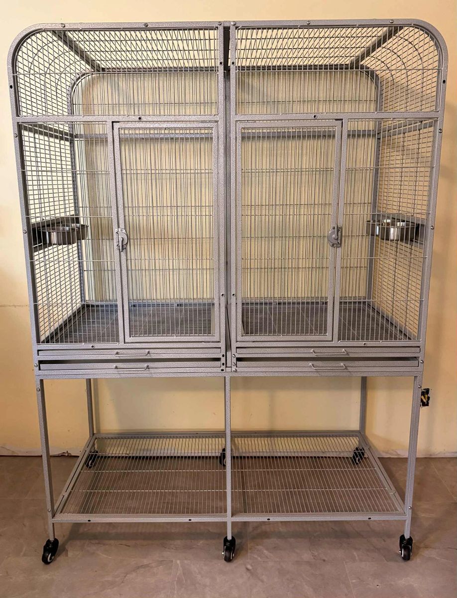 naturalinspirationsparrotcages.com