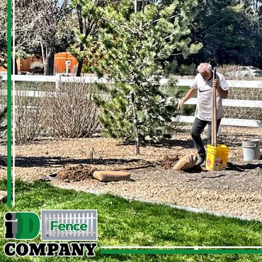 backyard, vinyl fence prep. idaho fence company