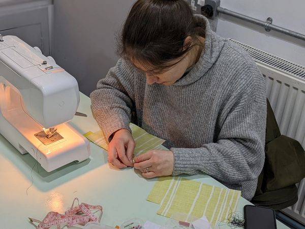 Attaching a zip to the pattern pieces