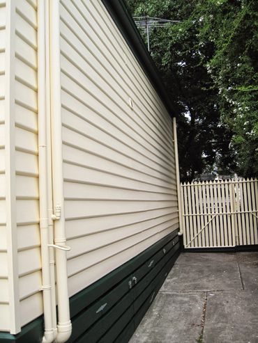 Utmost Painting & Maintenance - Your Local Interior & Exterior House Painter in Melbourne. 