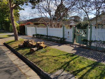 Utmost Painting & Maintenance - Your Local Interior & Exterior House Painter in Melbourne. 