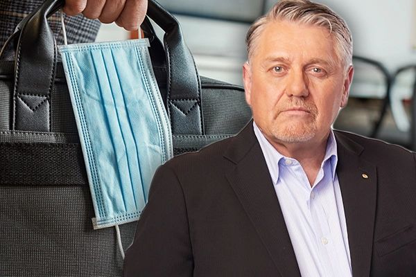 ‘More holes than Swiss cheese’: Ray Hadley takes aim at mask exemptions