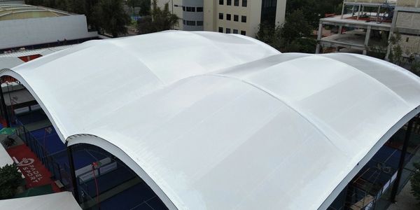 Cubierta para 6 canchas de Padel