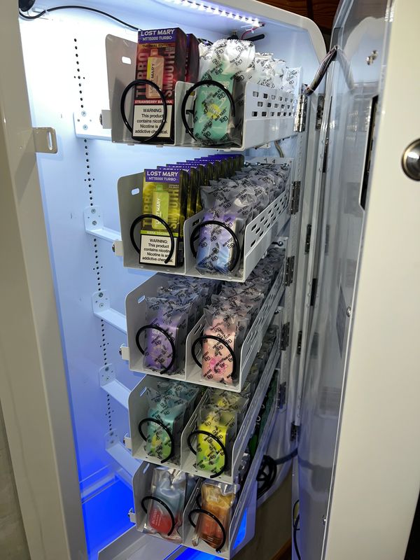 breeze vape vending machine Machines by Cloudd Venderz: Convenient Access private-vape How Much Is A And Built To Keep Flavour:Blueberry Raspberry