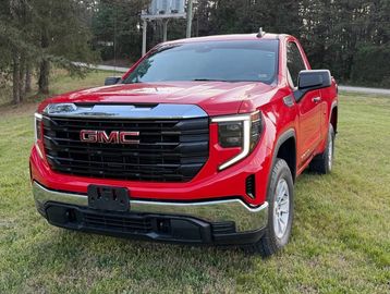 2024 GMC Sierra 4x4 
4 cylinder turbo engine 
Automatic transmission 
23,000 miles   
Tinted windows