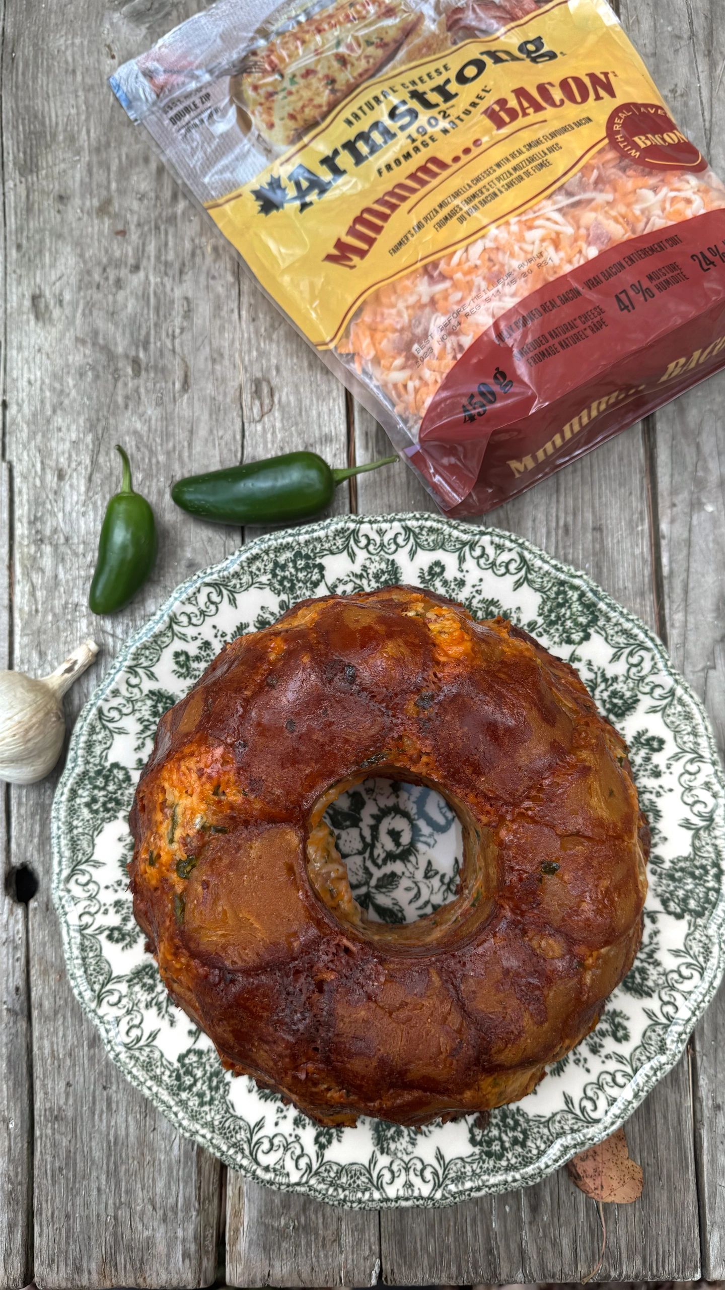 Monkey bread, jalapeno, fromage et bacon