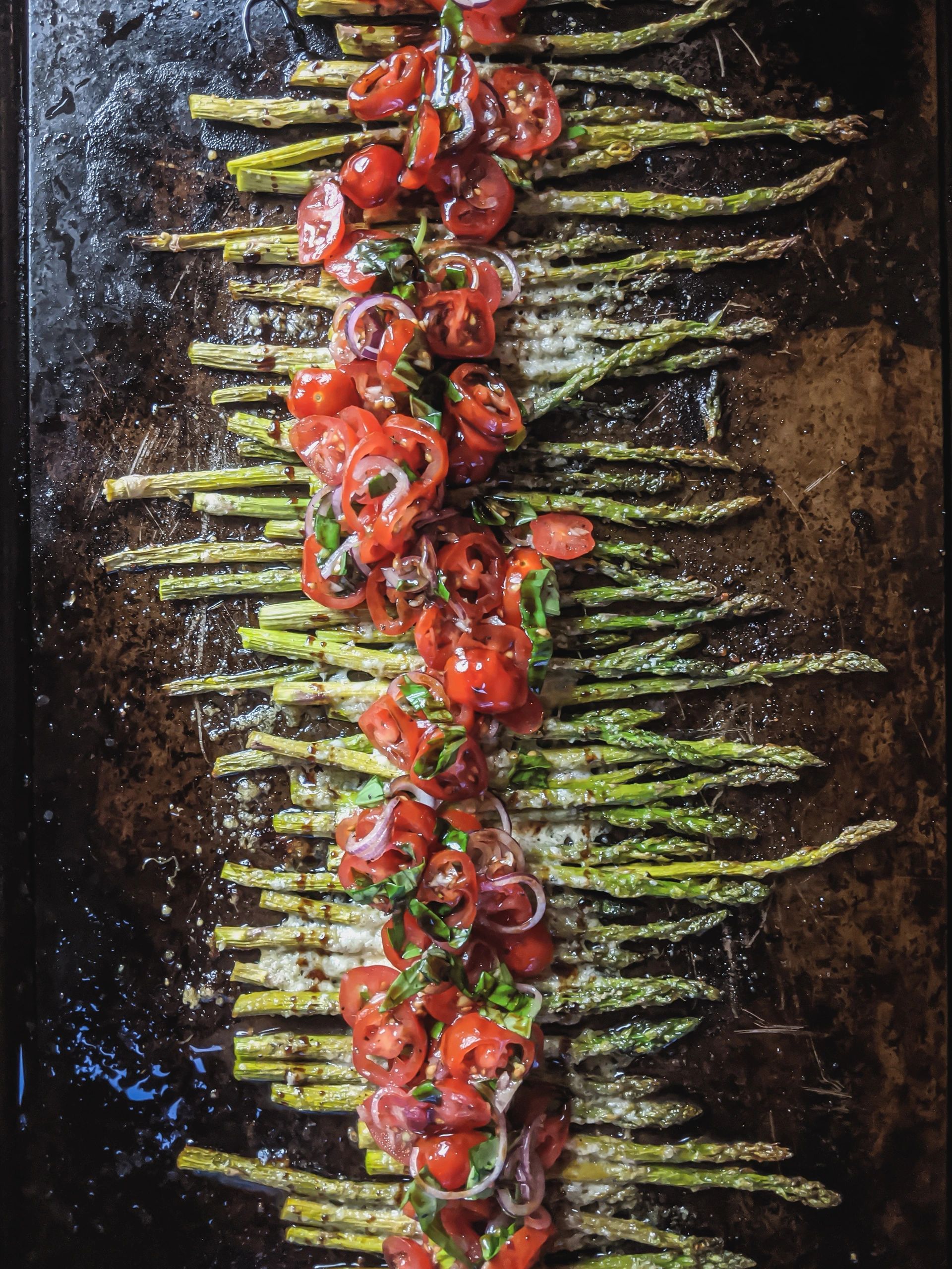 Parmesan et Paprika: Tomates Cerises au Four