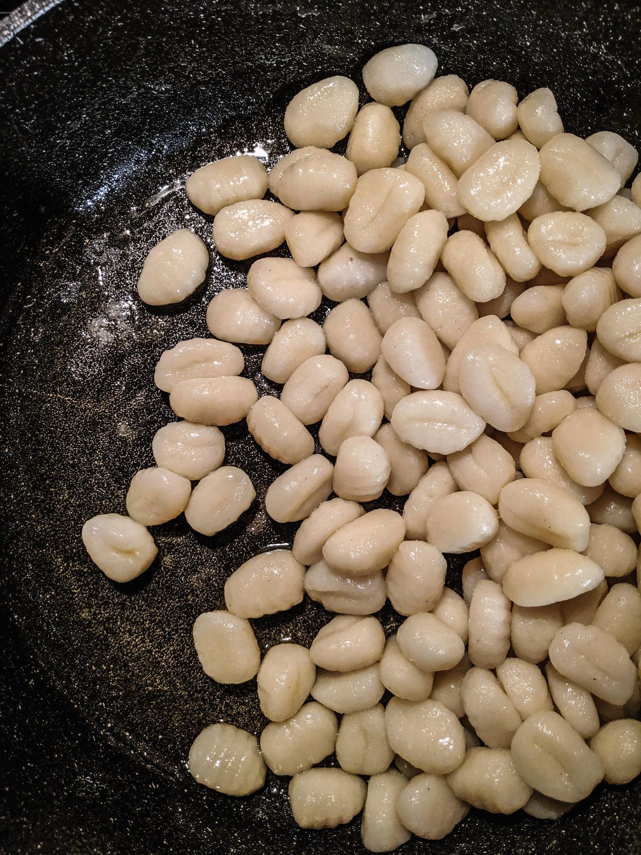 Pâtes à la saucisse italienne et aux haricots blancs