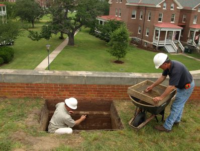  James River Institute For Archaeology image of a worker