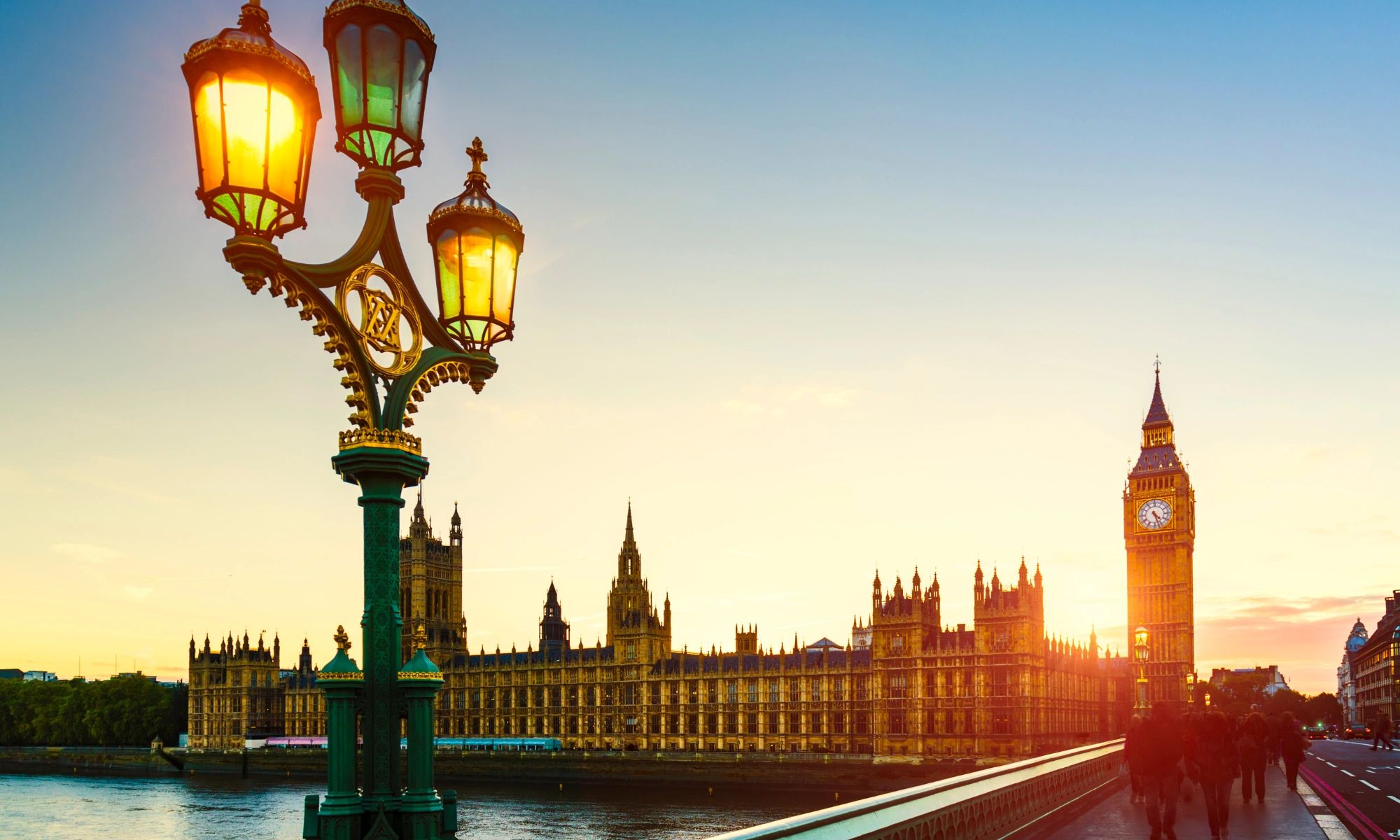 contact-quinn-land-solicitors