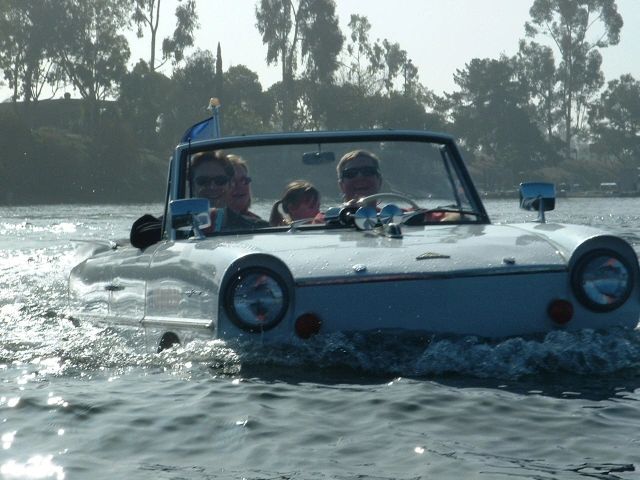 Amphicar_white_5.jpg