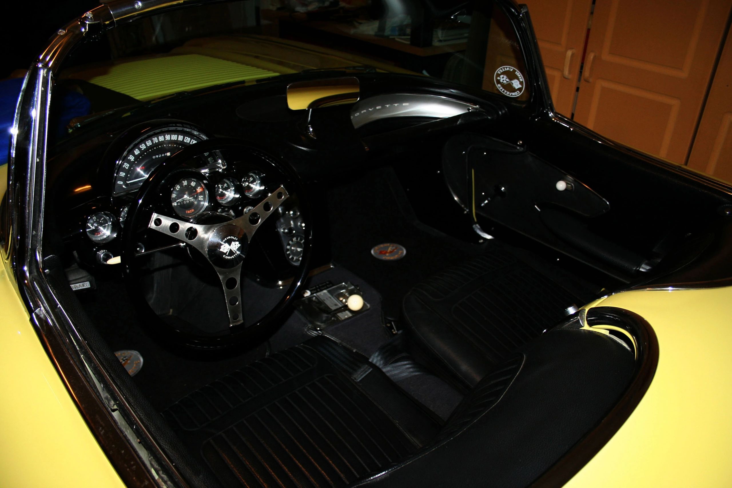 Corvette_1958_Yellow_II.jpg
