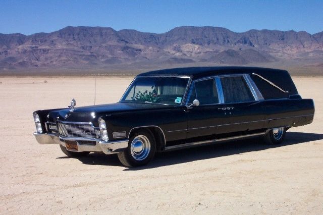 Hearse_68_Cadillac__Blk_1.JPG