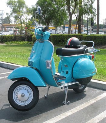 Vespa_1980_Turq_1.jpg