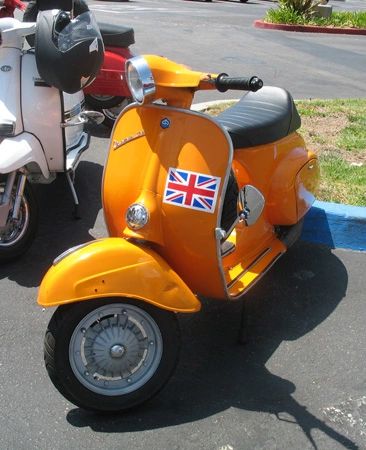 Vespa_1_vintage_ORNG_1.jpg