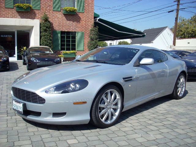 aston_Martin_DB9_coupe_2005_silv.jpg