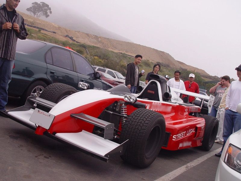 street_lgl_Formula_1_car_1.jpg