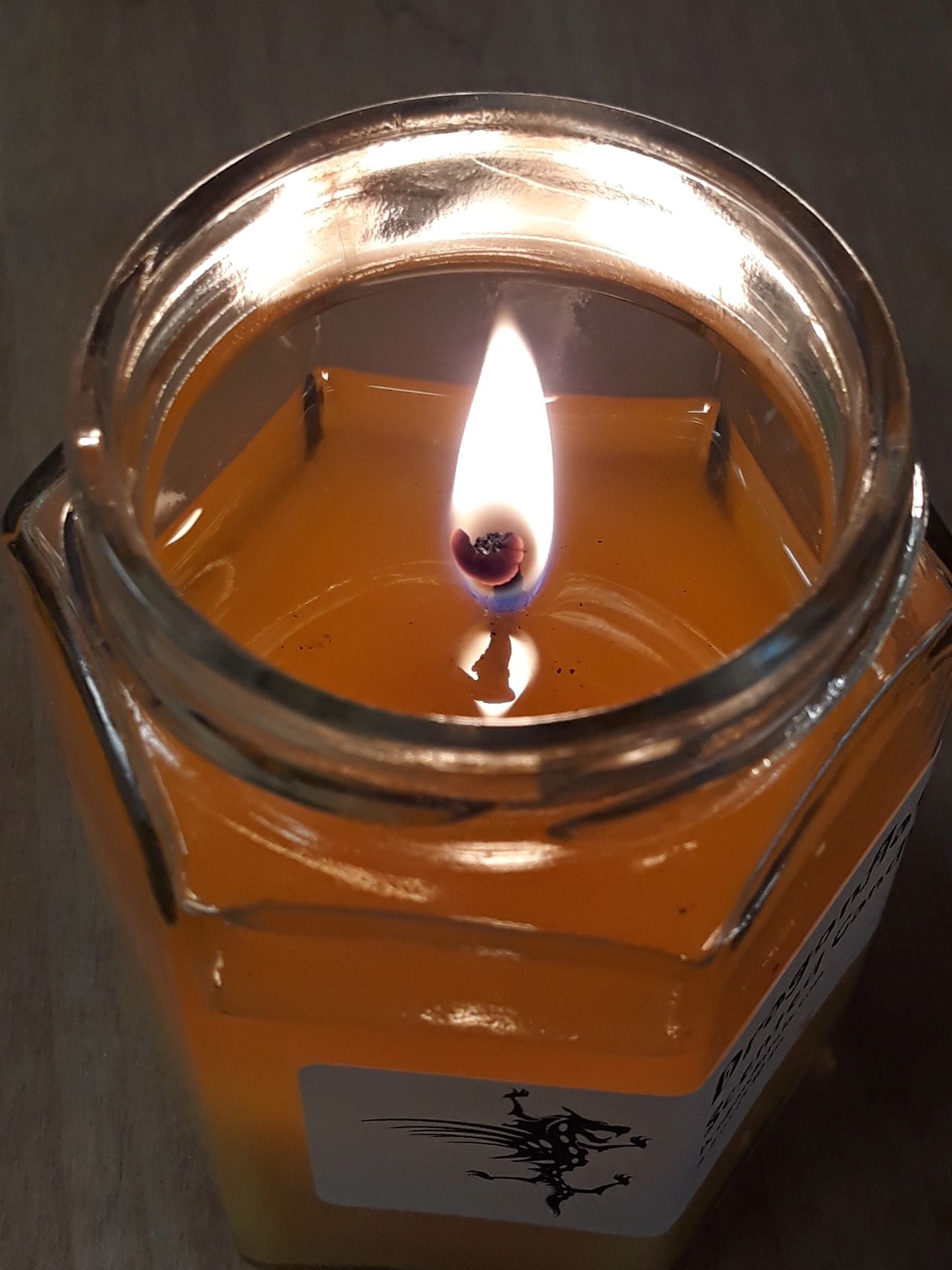 Optimize Your Beeswax Candle Burns 