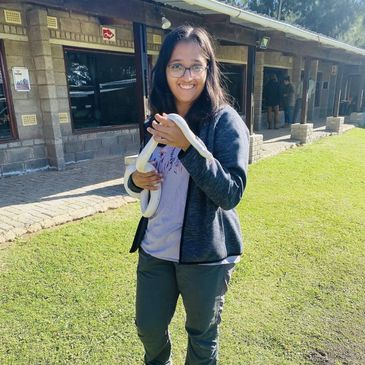 Dr. Tanvi Kulkarni 
B.V.Sc & A.H.